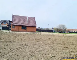 1.700mp intravilan,acces usor,intre case,ideal 2 locuinte investitie,Lunca Calnicului - imagine 6