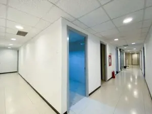 Cladire cu functiuni mixte - imagine 5 Cladire cu functiuni mixte - imagine 5