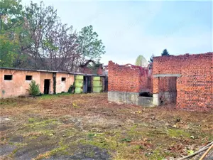 Cladire cu teren in centrul orasului - imagine 5