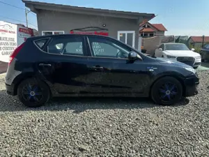 Hyundai i30 - imagine 2