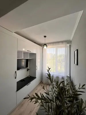 Garsoniera mobilata Mall Vitan