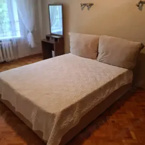 De inchirieat apartament  de 3 camere in zona Titan aproape de metrou