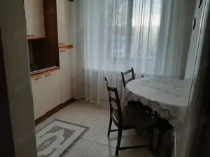 De inchiriat apartament  de 3 camere in zona Titan aproape de metrou - imagine 4