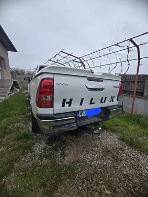 Vând Toyota Hilux - imagine 4
