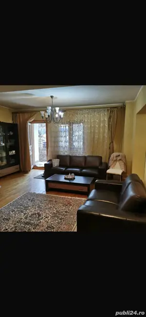 Casa de vanzare zona centrala si linistita Pitesti - imagine 3