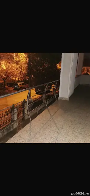 Casa de vanzare zona centrala si linistita Pitesti - imagine 4