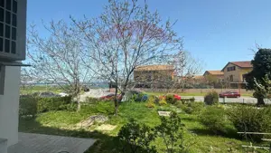 Apartament 2 camere de inchiriat-Faleza Nord in prima linie la mare - imagine 2