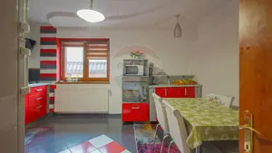 Casă spațioasă, eficientă energetic, ideală pentru familii cu copii! - imagine 8