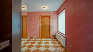 Casă spațioasă, eficientă energetic, ideală pentru familii cu copii! - imagine 19