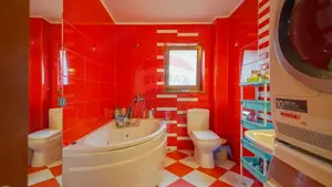 Casă spațioasă, eficientă energetic, ideală pentru familii cu copii! - imagine 20