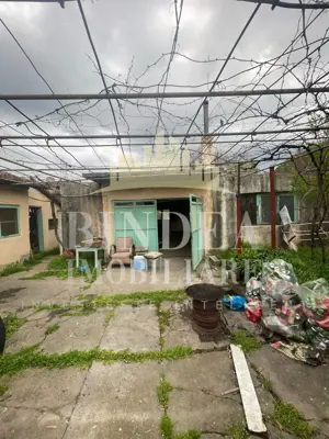 Casa individuala 1542mp teren, garaj- Giarmata - imagine 2