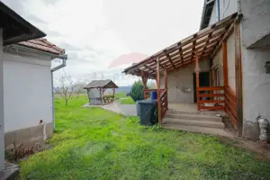 Casă cu etaj, 5 camere, de vânzare, în zonă turistică, Vadu Crișului - imagine 17