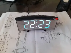 ceas de masa birou digital 