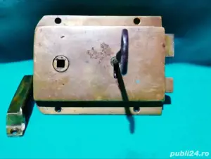 Broască din alamă cu cheie, anii 1900