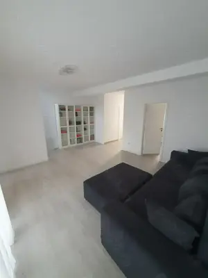 Proprietar vand jumatate de duplex in zona Castel Royal - imagine 2