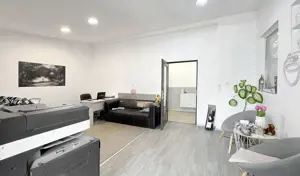 Pretabil Clinica,  AfterSchool, Productie, Show-Room