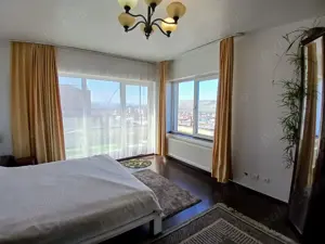 Apartament cu 3 camere și terasa panoramică în zona Vivo, 65 mp + 40mp 