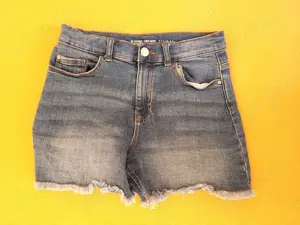 Set fusta si pantaloni scurti pentru fetite - imagine 5