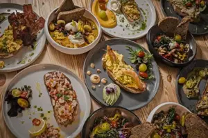 Căutăm coleg - Ajutor de bucătar - imagine 2