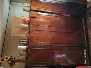 Vând mobila sufragerie & dormitor lemn masiv  - imagine 3