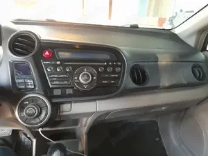 Vand Honda Insight hybrid, anul 2010, cutie automata, km. 186509  - imagine 2
