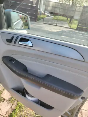 Mercedes Benz ML250 bluetec - imagine 3
