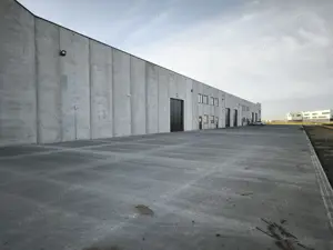 Inchiriez hala 523 mp 2600 euro