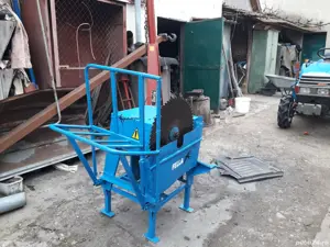 vănd circular după tractor