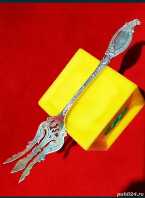 Antică furculiță argint cu aur