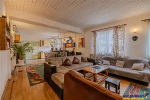 Locuinta cu caracter,doua niveluri,4 camere,terasa,garaj,curte,Centru Istoric Brasov: FILM 3D! - imagine 18