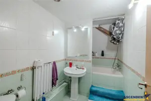 Locuinta cu caracter,doua niveluri,4 camere,terasa,garaj,curte,Centru Istoric Brasov: FILM 3D! - imagine 17