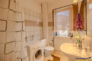 Locuinta cu caracter,doua niveluri,4 camere,terasa,garaj,curte,Centru Istoric Brasov: FILM 3D! - imagine 6