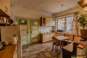 Locuinta cu caracter,doua niveluri,4 camere,terasa,garaj,curte,Centru Istoric Brasov: FILM 3D! - imagine 3