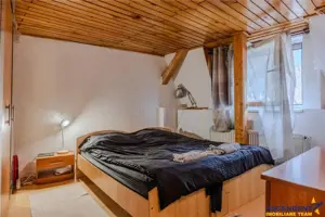 Locuinta cu caracter,doua niveluri,4 camere,terasa,garaj,curte,Centru Istoric Brasov: FILM 3D! - imagine 5