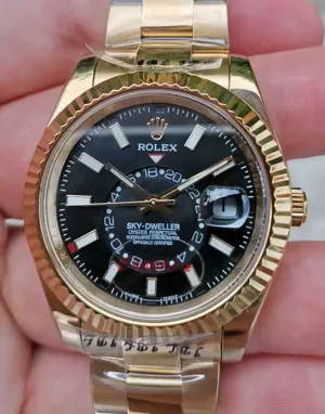 Rolex Sky-Dweller 40 mm GMT Automatic, Safir