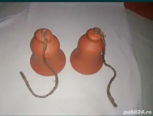 Clopoței ornamentali din lut