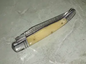 Briceag hand made stil Laguiole plásele os de cámilá, otel damasc