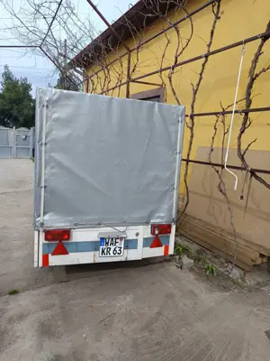 Remorcă în stare foarte bună 