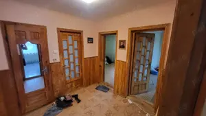 Vand apartament 2 camere decomandat - imagine 2