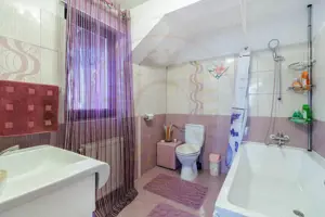 Vila spațioasă și elegantă, aproape de pădure – Tunari, Ilfov - imagine 14