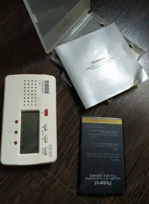 Corzi Chitara vechi, Korg   Roland card si Clifton   Shirt sound effects  - imagine 3