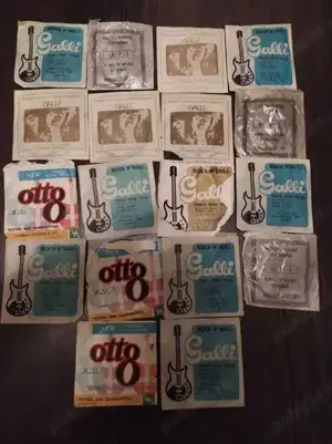 Corzi Chitara vechi, Korg   Roland card si Clifton   Shirt sound effects  - imagine 2