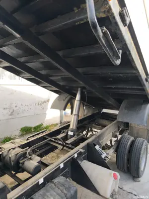 Vand autoutilitara Nissan Atleon  - imagine 4