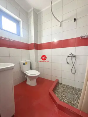 Afacere la Cheie in Mamaia Nord: Pensiune de Vanzare cu 18 Camere - imagine 19