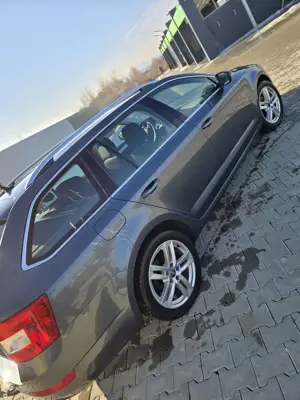 Skoda Octavia Combi 2015 1.6 TDI 110CP DSG - imagine 2