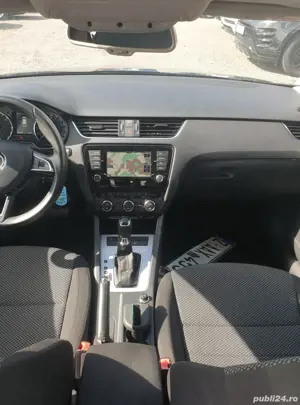 Skoda Octavia Combi 2015 1.6 TDI 110CP DSG - imagine 8