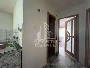 Apartament cu 2 camere, decomandat, parter inalt,centrala proprie - imagine 3