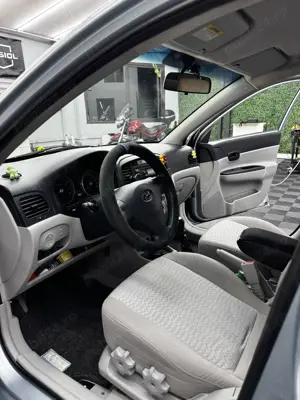 De vânzare Hiyndai Accent 2007 1.6 benzină Preț 1850  - imagine 7