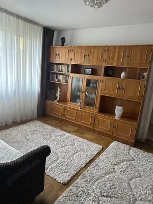 Vând apartament Motru - 3 camere