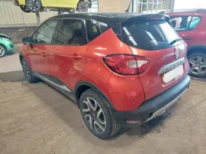 Dezmembrez Renault Captur 2015 SUV 1.5 dCI - imagine 3